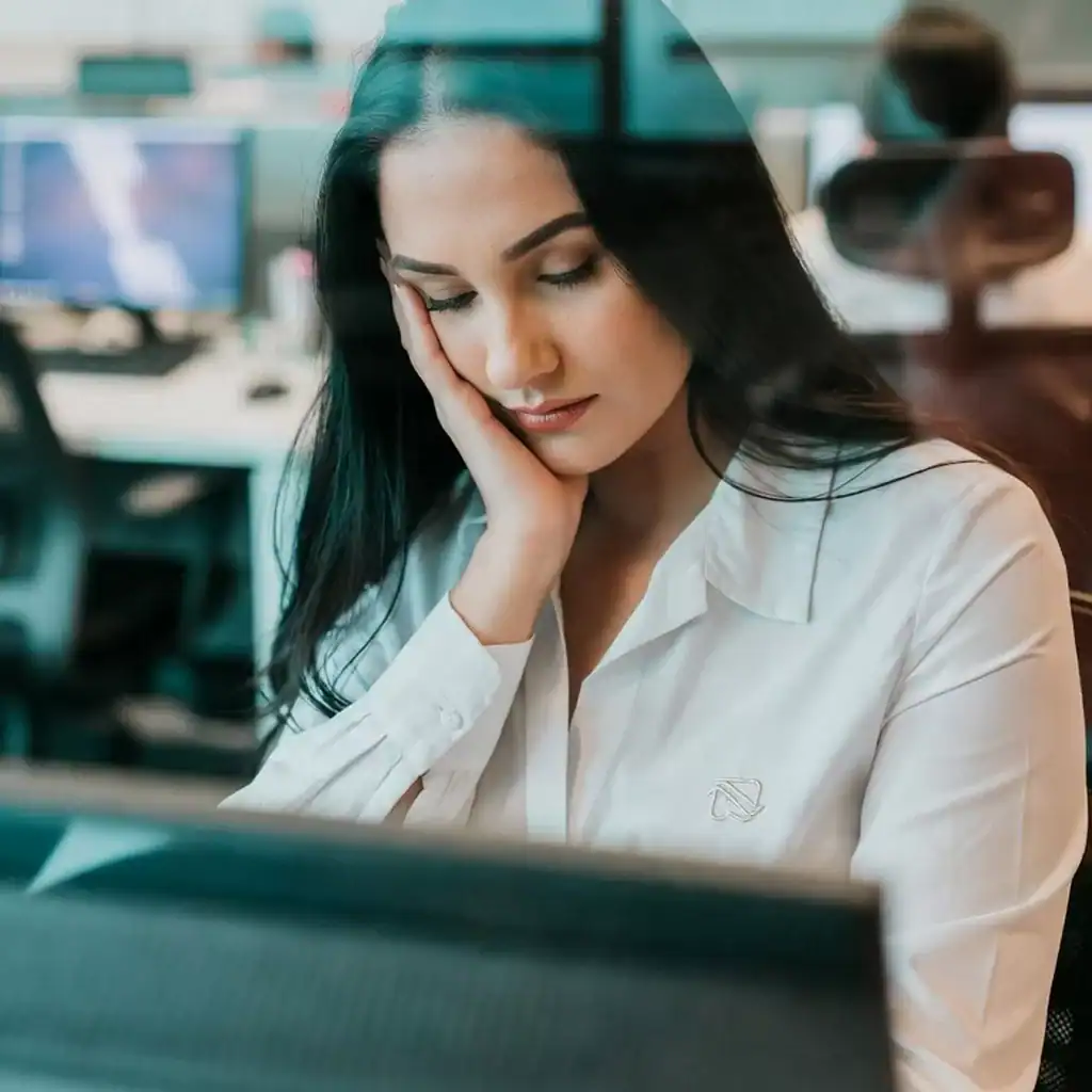 Cetoprofeno dá sono? Entenda os possíveis efeitos do medicamento